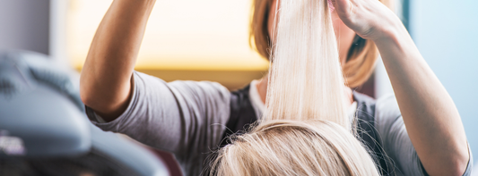 Dažai su amoniaku ir be: kuo jie skiriasi ir kaip veikia plauko viduje?